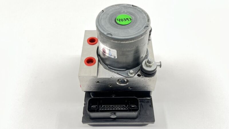 4W0 614 517 / 4W0614517 13-18 BENTLEY FLYING SPUR ABS ANTI LOCK BRAKE PUMP MODULE SYSTEM 4W0 614 517 OEM