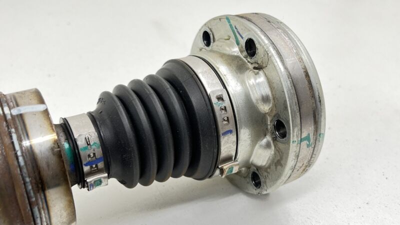 PR33-4K145-EA / PR33 4K145 EA / PR334K145EA 2024 FORD MUSTANG GT MANUAL TRANSMISSION DRIVESHAFT DRIVE SHAFT CARRIER OEM