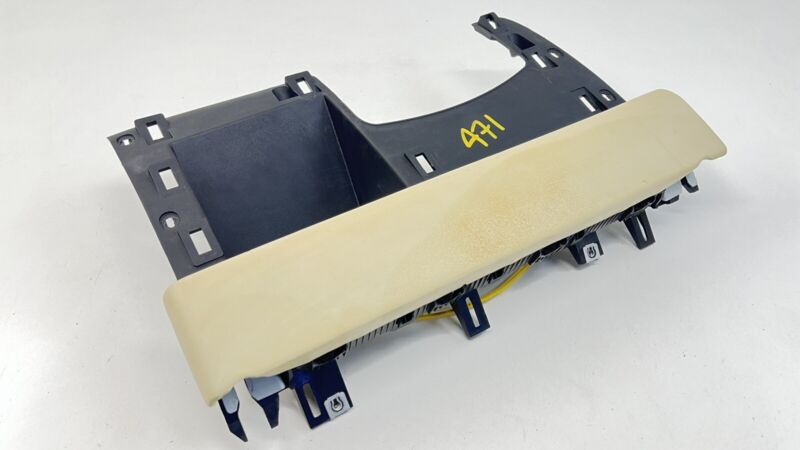 3W1.880.922 / 3W1 880 922 / 3W1880922 13-18 BENTLEY FLYING SPUR DRIVER LEFT FRONT KNEE AIRBAG AIR BAG SRS OEM