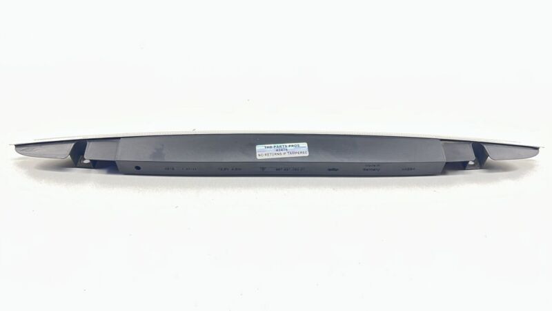 987.631.050.01 / 987 631 050 01 / 98763105001 05-12 PORSCHE BOXSTER 987 REAR 3RD THIRD BRAKE LIGHT LAMP STOP WARNING OEM