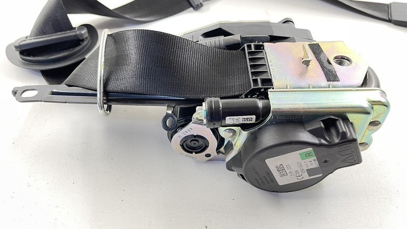 639910400Y 18-22 AUDI A5 S5 PASSENGER RIGHT FRONT SEATBELT SEAT BELT RETRACTOR BLACK OEM