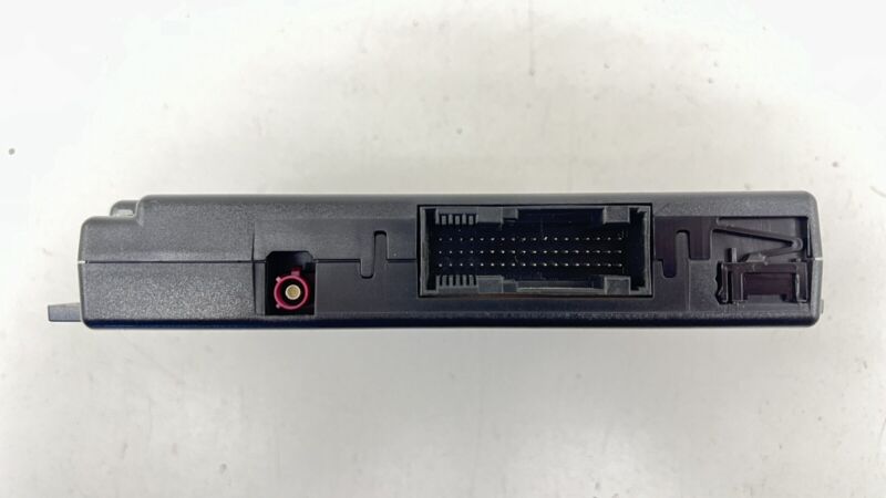 3D0 035 730 E / 3D0035730E 13-18 BENTLEY FLYING SPUR TELEPHONE BLUETOOTH INTERFACE CONTROL MODULE UNIT OEM