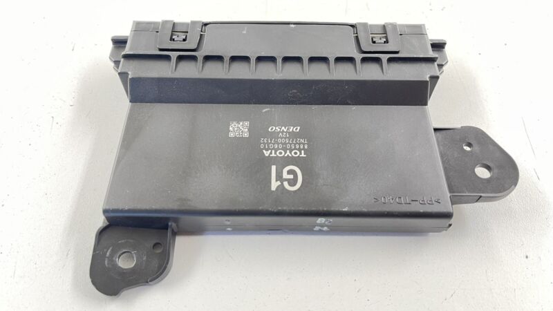 88650-06G10 / 88650 06G10 / 8865006G10 19-22 LEXUS ES300H HVAC AC AIR HEATER CLIMATE CONTROL MODULE 88650-06G10 OEM