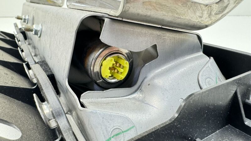 15-21 SUBARU WRX STI DRIVER LEFT FRONT KNEE AIRBAG AIR BAG SRS OEM