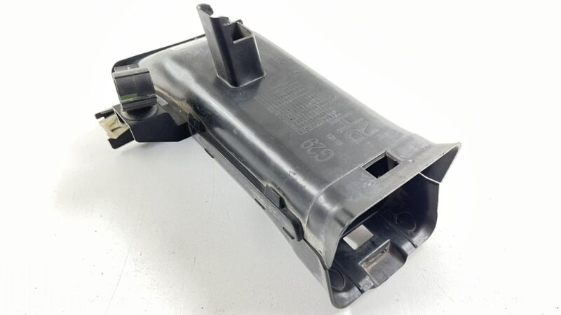 7436854 20-23 TOYOTA SUPRA RIGHT FRONT WHEEL HOUSING BRAKE AIR DUCT GUIDE 7454442 OEM