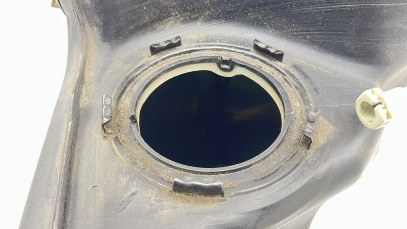 10310017 01-04 CHEVROLET CORVETTE C5 Z06 RIGHT GASOLINE GAS TANK FUEL RESERVOIR OEM
