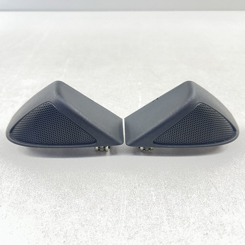 13240950 10-15 CHEVROLET CAMARO SS LEFT AND RIGHT DOOR PANEL CORNER TWEETER SPEAKERS OEM