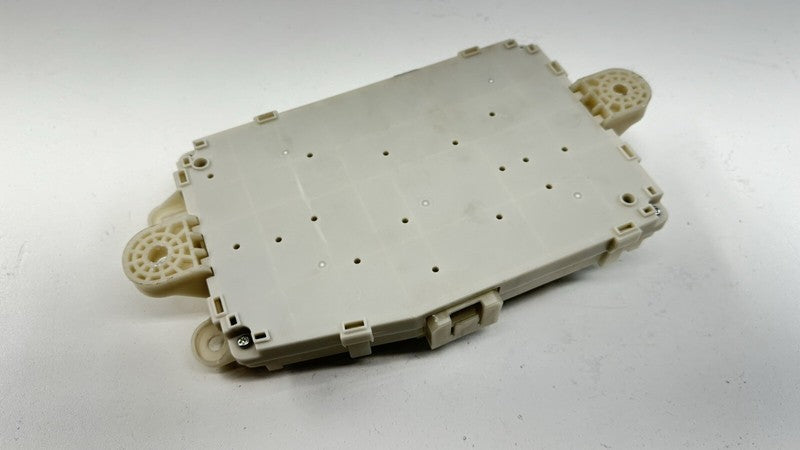 38850-THR-A121 / 38850 THR A121 / 38850THRA121 18-19 HONDA ODYSSEY REAR POWER DISTRIBUTION FUSE JUNCTION BOX MODULE OEM