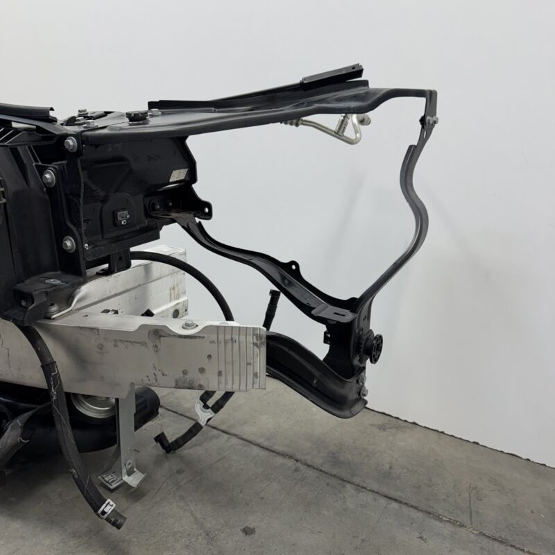 12-18 MERCEDES BENZ CLS550 W218 RADIATOR SUPPORT REINFORCEMENT BAR ASSEMBLY OEM