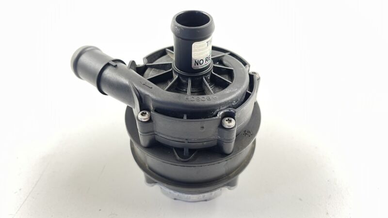 670005347 14-23 MASERATI GHIBLI QUATTROPORTE LEVANTE SECONDARY COOLANT WATER PUMP OEM