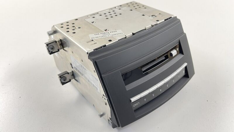 2218200326 / A2218200326 / A 221 820 03 26 0326 07-09 MERCEDES BENZ W221 S550 NAVIGATION CD CHANGER PLAYER COMMAND HEAD