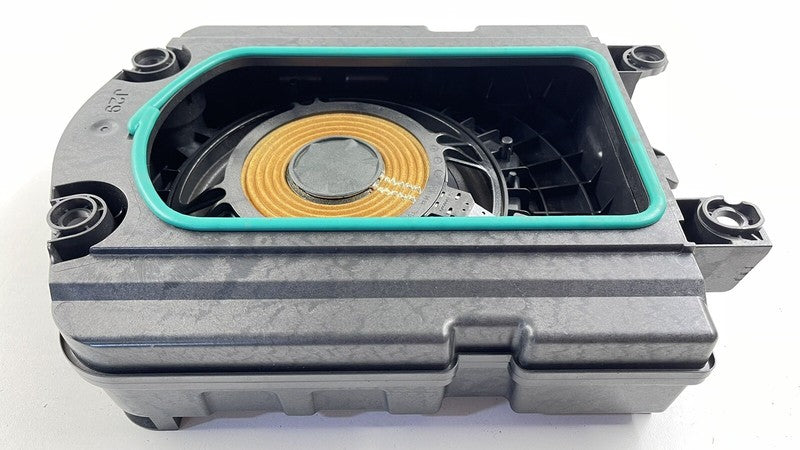 2622492 20-23 TOYOTA SUPRA LEFT OR RIGHT REAR SPEAKER SUBWOOFER SUB WOOFER 2622492 OEM