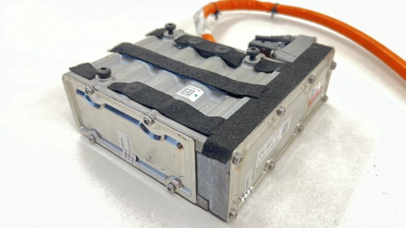 12E.963.231.B / 12E 963 231 B / 12E963231B 14-16 PORSCHE PANAMERA S E-HYBRID DRIVE MOTOR INVERTER COOLER HEAT EXCHANGER