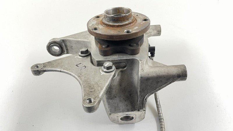 11B0623CP 15-17 MCLAREN 650S DRIVER LEFT REAR SPINDLE KNUCKLE HUB BEARING OEM *NOTE*