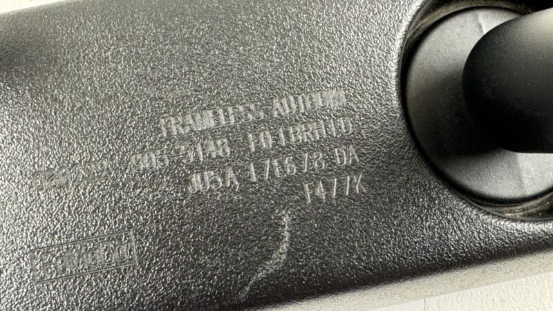 JU5A-17E678-DA / JU5A 17E678 DA / JU5A17E678DA 18-23 FORD MUSTANG GT REAR VIEW MIRROR JU5A-17E678-DA OEM