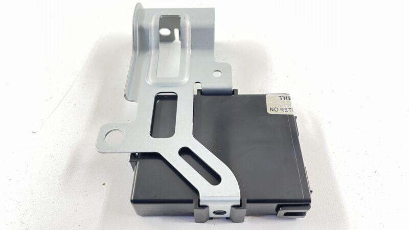 88301CC000 22-23 TOYOTA GR86 FRONT CENTRAL GATEWAY CONTROL MODULE 88301CC000 OEM