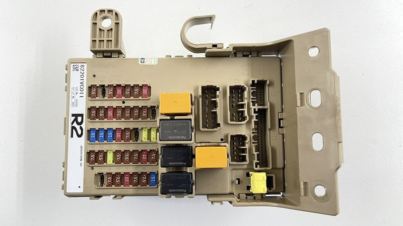 82201VC011 22-23 SUBARU WRX INTERIOR CABIN FUSE RELAY JUNCTION BOX 82201VC011 OEM