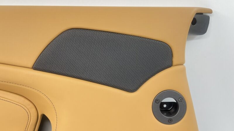 279144-V8-19 / 279144 V8 19 / 279144V819 07-10 ASTON MARTIN VANTAGE DRIVER LEFT FRONT DOOR PANEL COVER TRIM OEM