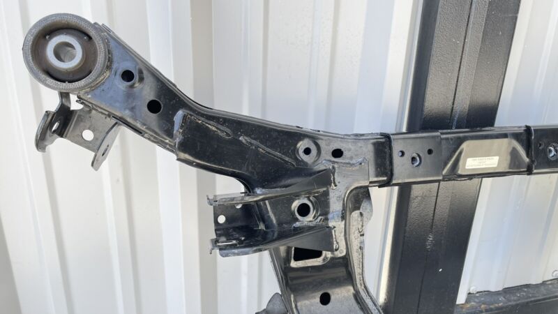 22-23 SUBARU BRZ REAR SUBFRAME CROSSMEMBER CRADLE SUSPENSION CARRIER OEM