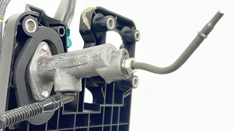 6G33-2450-AE / 6G33 2450 AE / 6G332450AE 07-17 ASTON MARTIN VANTAGE MANUAL TRANSMISSION CLUTCH BRAKE PEDAL ASSEMBLY OEM