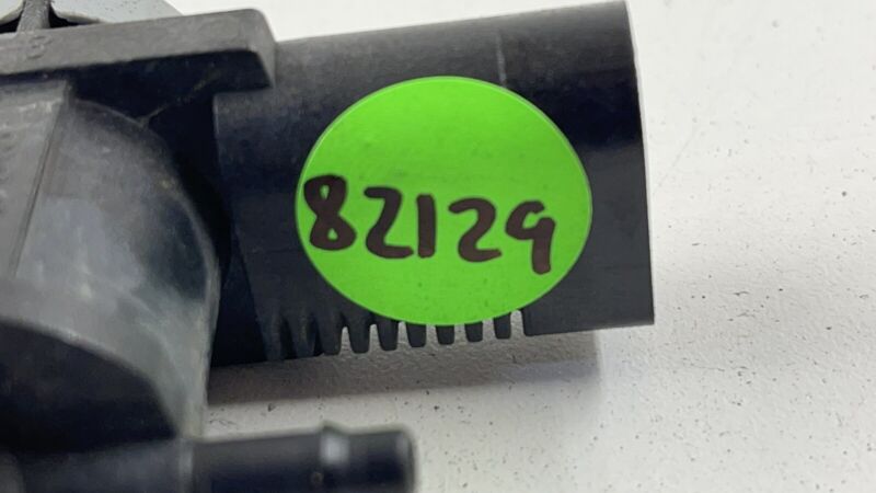 1K0.906.283.A / 1K0 906 283 A / 1K0906283A 17-22 AUDI R8 PLUS PURGE VACUUM SOLENOID VALVE 1K0 906 283 A OEM
