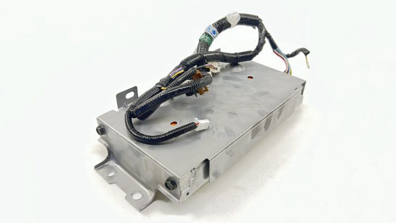 293A04GA1A 14-18 INFINITI Q50 HYBRID LITHIUM-ION BATTERY PACK CONTROL MODULE 293A04GA1A OEM