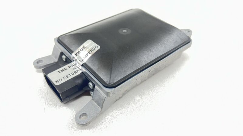 970 618 77051 / 97061877051 14-16 PORSCHE PANAMERA BLIND SPOT DETECTION SENSOR RADAR MONITOR 97061877051 OEM