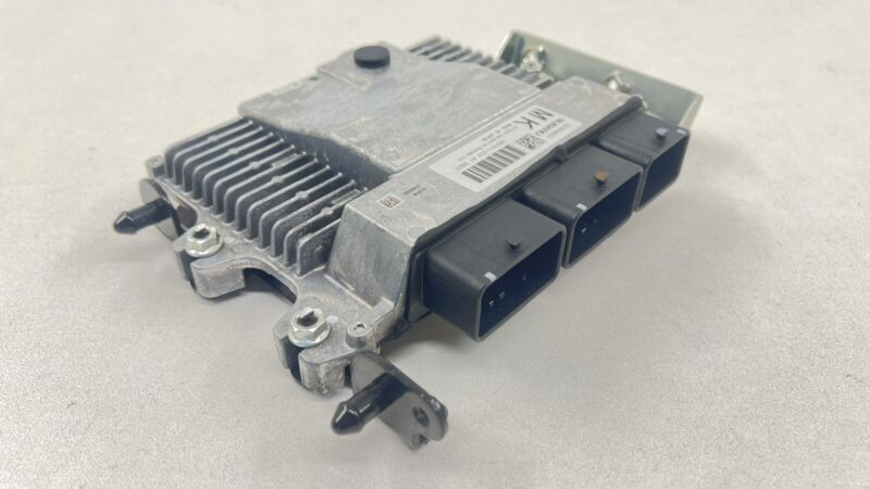 22765AN622 2020 SUBARU WRX 2.0L MANUAL TRANSMISSION ENGINE CONTROL MODULE 22765AN622 OEM