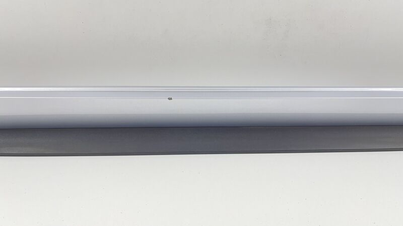 8W8.853.860.A / 8W8 853 860 A / 8W8853860A 18-23 AUDI A5 S5 PASSENGER RIGHT SIDE SKIRT ROCKER PANEL TRIM 8W8853860A OEM