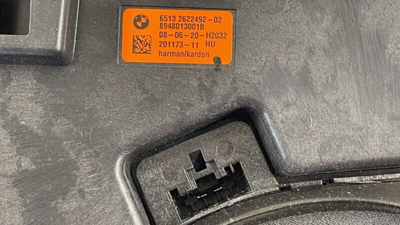 2622492 20-23 TOYOTA SUPRA LEFT OR RIGHT REAR SPEAKER SUBWOOFER SUB WOOFER 2622492 OEM
