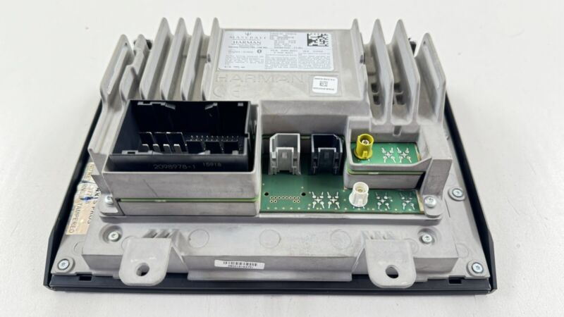 670106778 17-20 MASERATI GHIBLI TOUCH SCREEN DISPLAY RADIO COMMAND HEAD UNIT 670106778 OEM