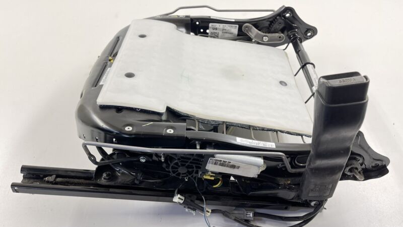 12-16 TESLA MODEL S RIGHT FRONT LOWER SEAT TRACK SEAT RAIL SEAT FRAME OEM