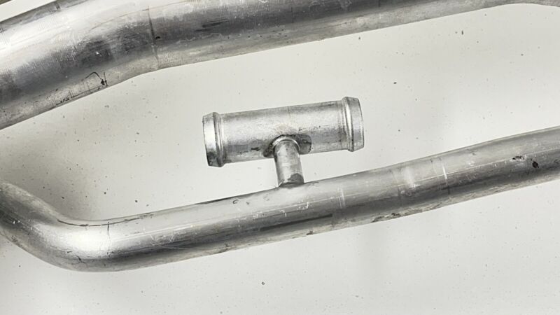 420.121.050.B / 420 121 050 B / 420121050B 08-15 AUDI R8 UNDERBODY CENTER COOLANT PIPE LINE HOSE TUBE 420 121 050 B OEM