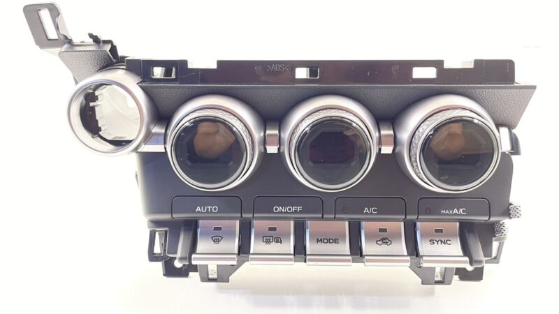 72311CC030 / 72311 CC030 22-23 TOYOTA GR86 AC TEMPERATURE CLIMATE CONTROL SWITCH 72311CC030 OEM