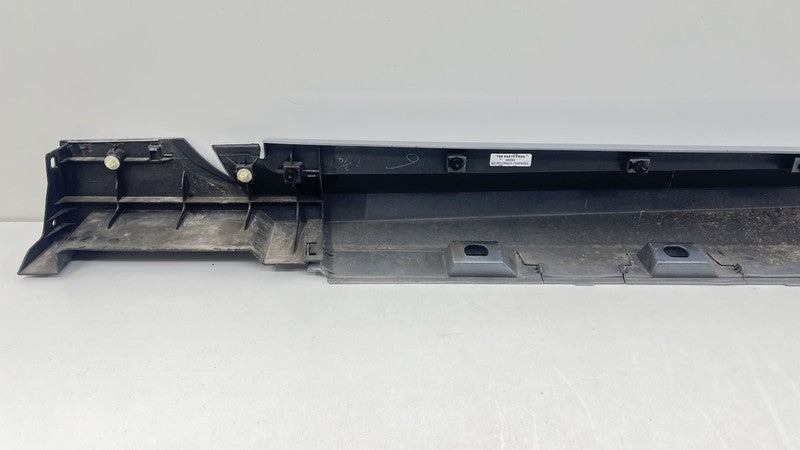 C19010043 22-25 TOYOTA GR86 PASSENGER RIGHT SIDE SKIRT ROCKER PANEL COVER TRIM SILVER OEM