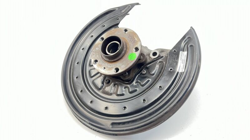4E0 927 804 F / 4E0927804F 13-18 BENTLEY FLYING SPUR DRIVER LEFT REAR SPINDLE KNUCKLE HUB BEARING OEM