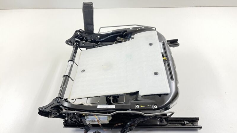 12-16 TESLA MODEL S RIGHT FRONT LOWER SEAT TRACK SEAT RAIL SEAT FRAME OEM