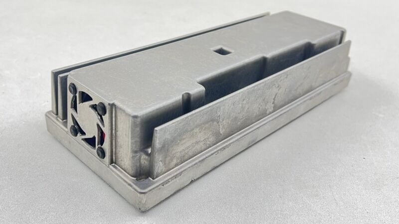 7 843 191 / 7843191 06-10 BMW M6 E63 E64 TOP-HIFI AMPLIFIER AMP RADIO AUDIO MODULE 7843191 OEM
