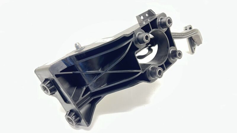 FR3C-2D094-CF / FR3C 2D094 CF / FR3C2D094CF 20-22 FORD MUSTANG GT500 EMERGENCY PARKING BRAKE PEDAL FR3C-2D094-CF OEM