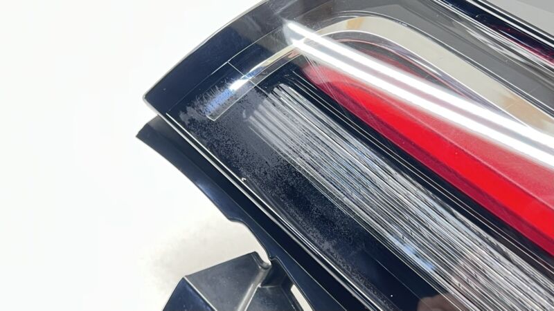 84864812 22-25 CADILLAC CT4 V BLACKWING DRIVER LEFT REAR TAILLIGHT TAIL LIGHT LAMP OEM