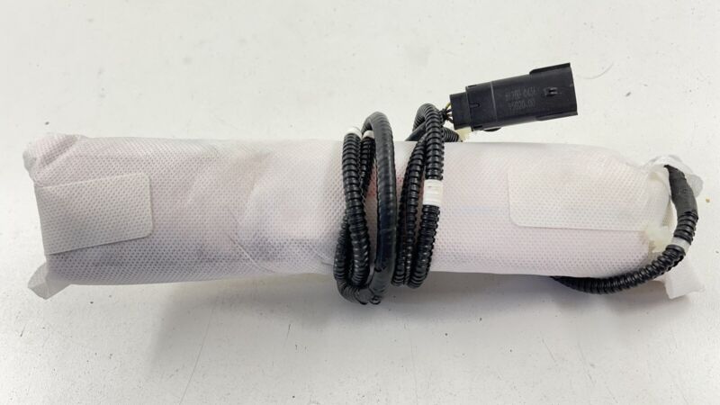 1005258-00-D / 1005258 00 D / 100525800D 12-21 TESLA MODEL S RIGHT FRONT SEAT AIRBAG AIR BAG SRS 1005258-00-D OEM