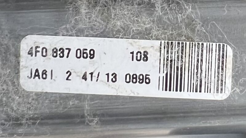 8P0 955 557 / 8P0955557 13-18 BENTLEY FLYING SPUR LEFT FRONT DOOR WINDOW REGULATOR MOTOR CARRIER OEM