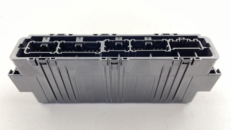 TYR-A210 / TYR A210 / TYRA210 17-20 ACURA MDX ENGINE BAY FUSE RELAY JUNCTION BOX TRANSMISSION MODULE OEM