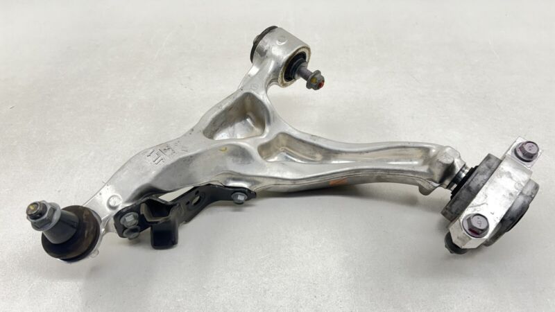 Does Not Apply 24-25 NISSAN Z NISMO PASSENGER RIGHT FRONT SUSPENSION CONTROL ARM SET OEM