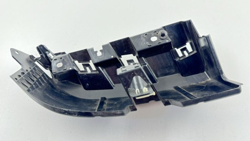 JR3V-17D960-AE / JR3V 17D960 AE / JR3V17D960AE 18-23 FORD MUSTANG GT RIGHT REAR BUMPER BRACKET SUPPORT MOUNT JR3B-17D960