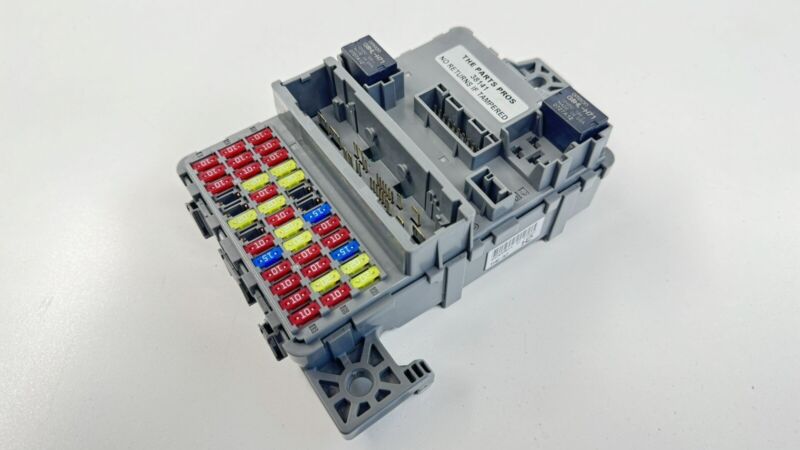 THR-A2 / THR A2 / THRA2 18-23 HONDA ODYSSEY CABIN LEFT CHASSIS DISTRIBUTION FUSE RELAY JUNCTION BOX OEM