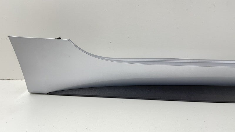 8W8.853.860.A / 8W8 853 860 A / 8W8853860A 18-23 AUDI A5 S5 PASSENGER RIGHT SIDE SKIRT ROCKER PANEL TRIM 8W8853860A OEM