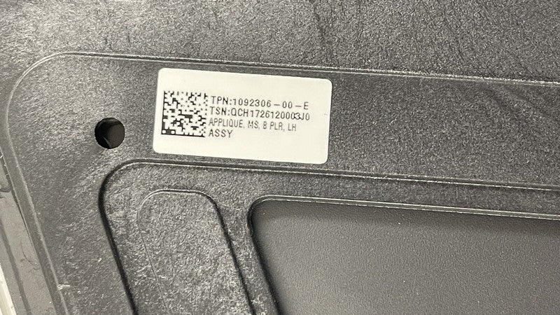1069104-00-D / 1069104 00 D / 106910400D 17-20 TESLA MODEL S DRIVER LEFT B PILLAR GLASS CAMERA TRIM 1092306-00-E OEM