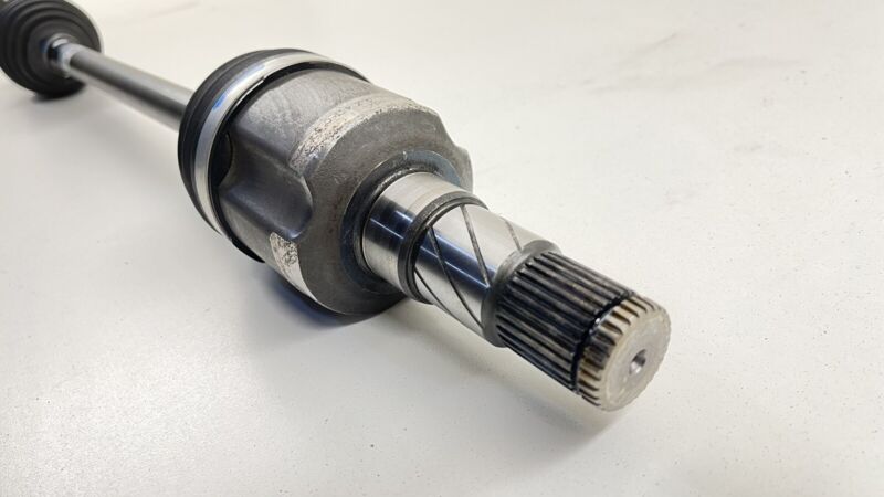 1044161-00-D / 1044161 00 D / 104416100D 17-23 TESLA MODEL 3 LEFT OR RIGHT REAR AXLE SHAFT 1044161-00-D OEM