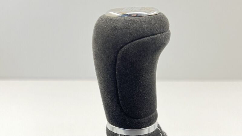 87828564 22-24 CADILLAC CT5 V BLACKWING MANUAL SHIFT BOOT SURROUND PANEL CARBON FIBER OEM